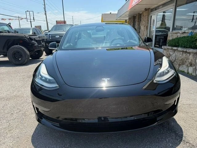 2019 Tesla Model 3 - Image 18 of 19