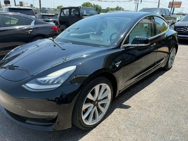 2019 Tesla Model 3 - Image 2 of 19