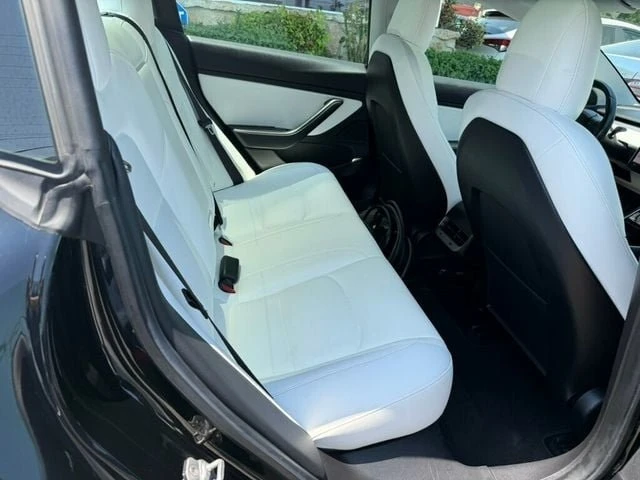 2019 Tesla Model 3 - Image 10 of 19