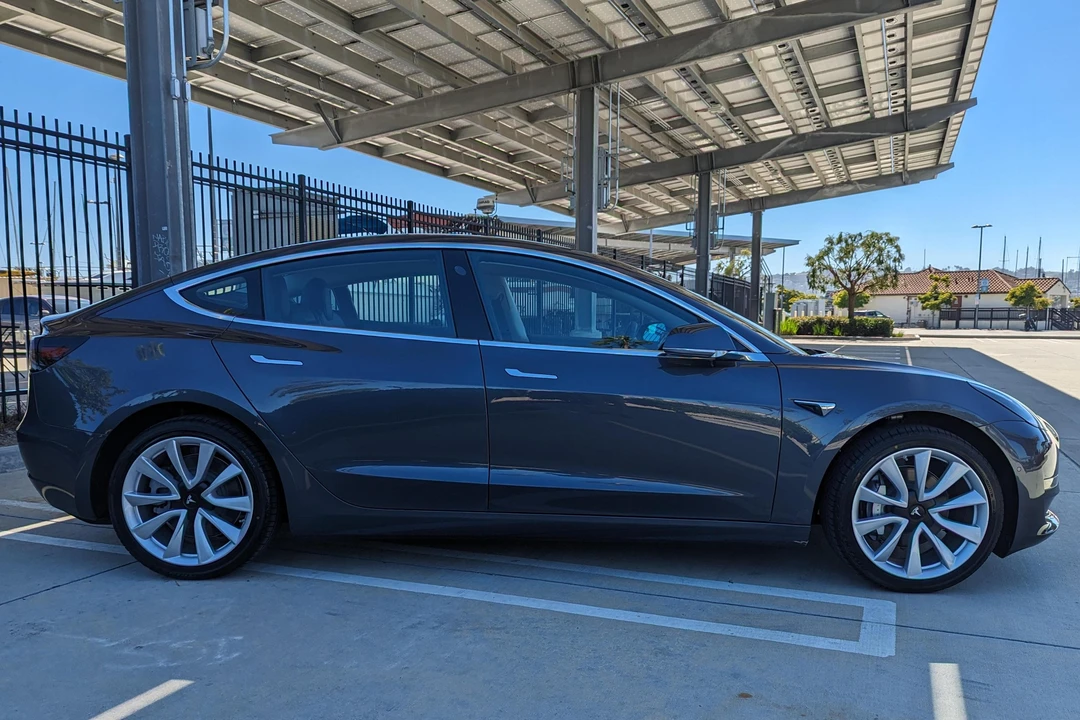 2019 Tesla Model 3 - Image 3 of 31