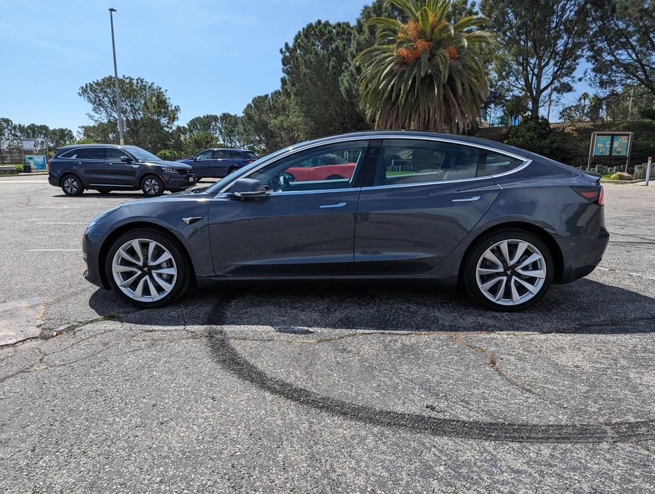 2019 Tesla Model 3 - Image 14 of 31