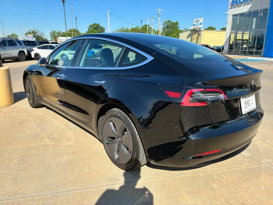 2019 Tesla Model 3 - Image 4 of 5