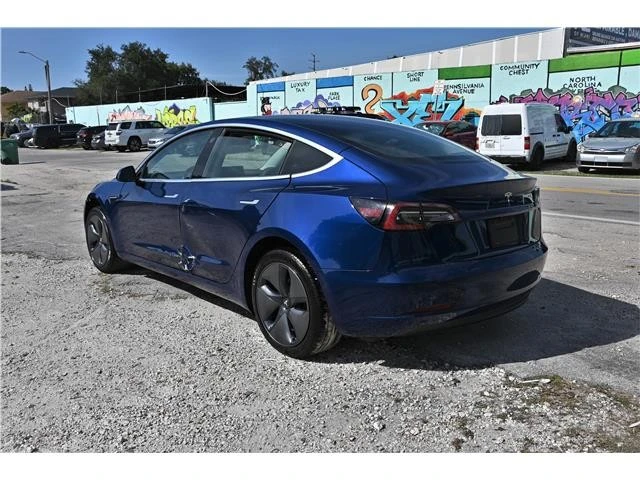 2019 Tesla Model 3 - Image 3 of 10