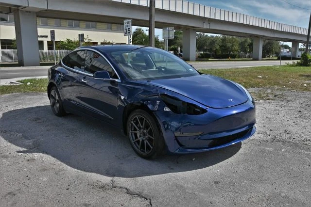 2019 Tesla Model 3 - Image 2 of 21