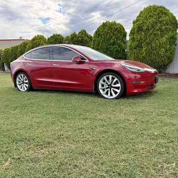 2019 Tesla Model 3 Mid Range