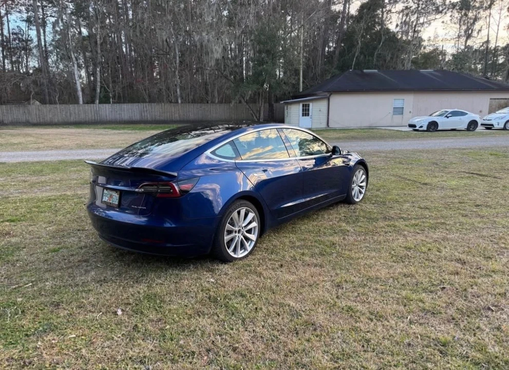 2019 Tesla Model 3 - Image 4 of 13