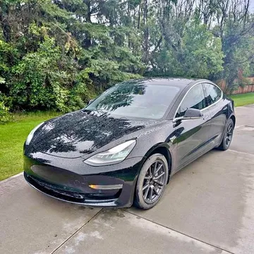 2019 Tesla Model 3 SR+
