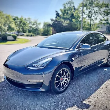 2019 Tesla Model 3 Standard Range Plus