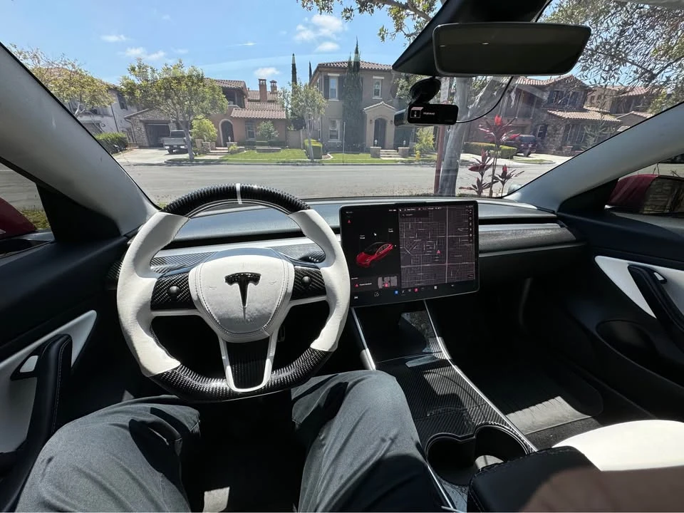 2019 Tesla Model 3 Performance - Image 5 of 6