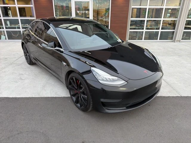 2019 Tesla Model 3 Performance - Image 2 of 21