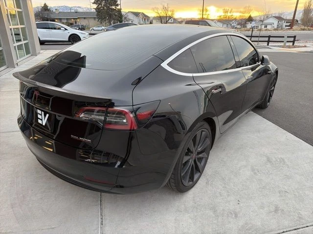 2019 Tesla Model 3 Performance - Image 8 of 21