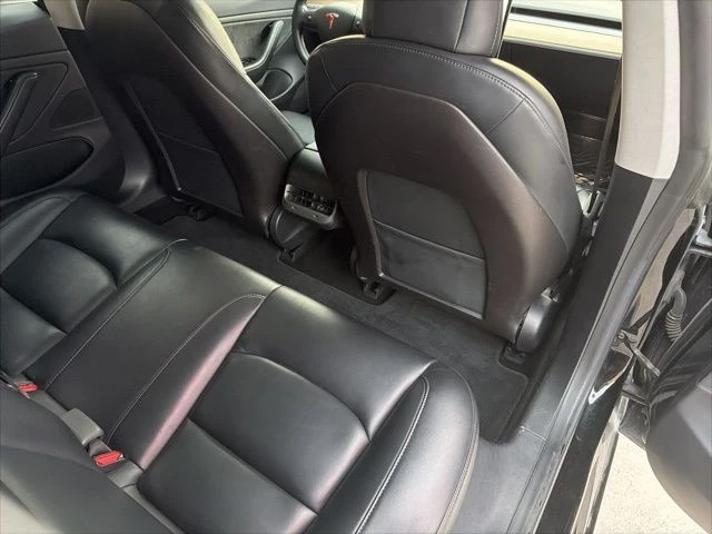 2019 Tesla Model 3 Performance - Image 21 of 21