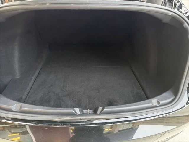 2019 Tesla Model 3 Performance - Image 18 of 21