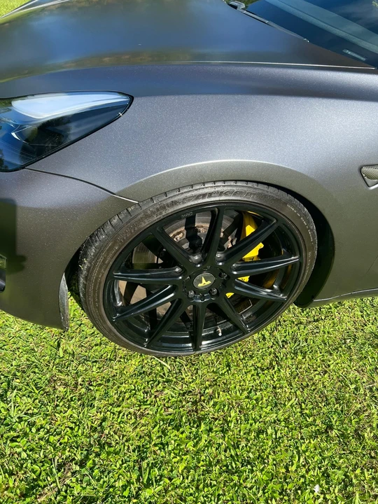2019 Tesla Model 3 Performance - Image 15 of 21
