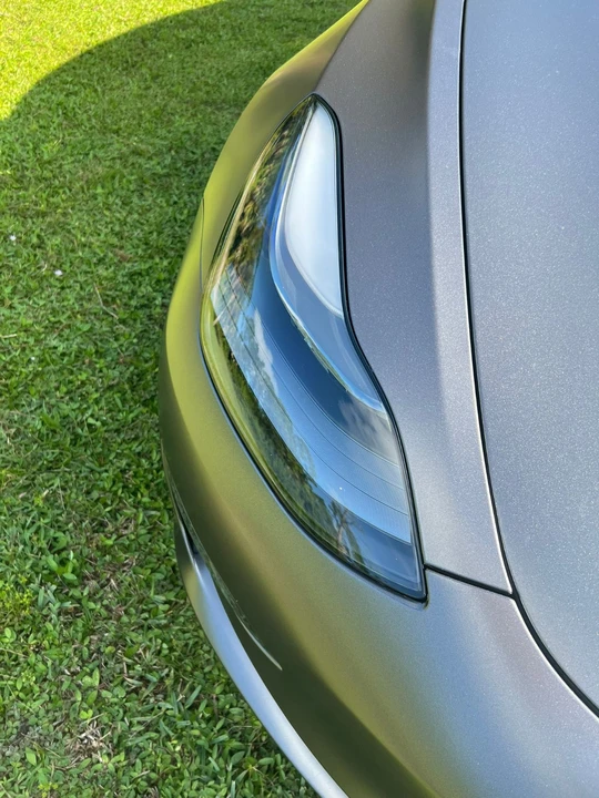 2019 Tesla Model 3 Performance - Image 14 of 21