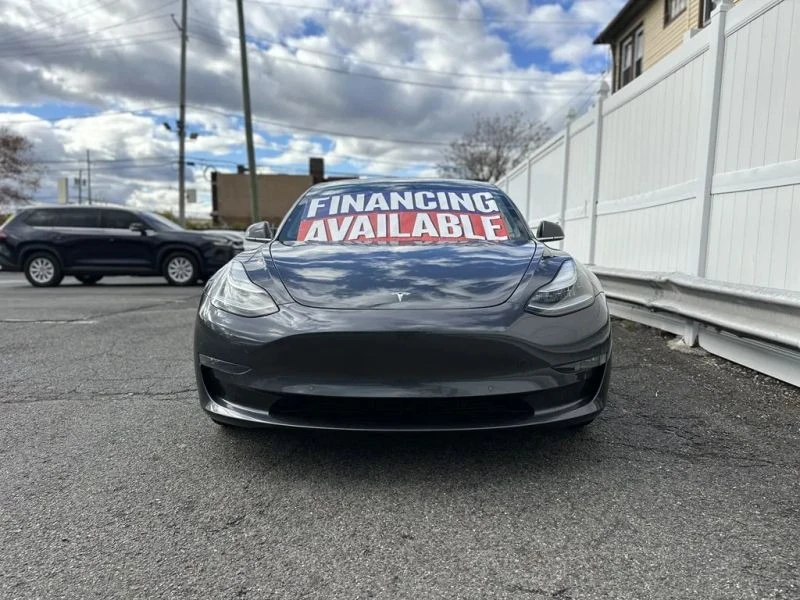 2019 Tesla Model 3 Performance - Image 2 of 12