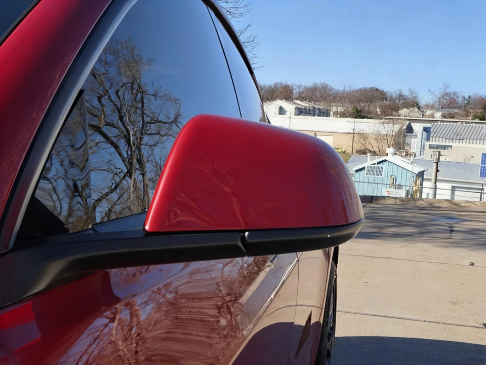 2019 Tesla Model 3 Performance - Image 11 of 31