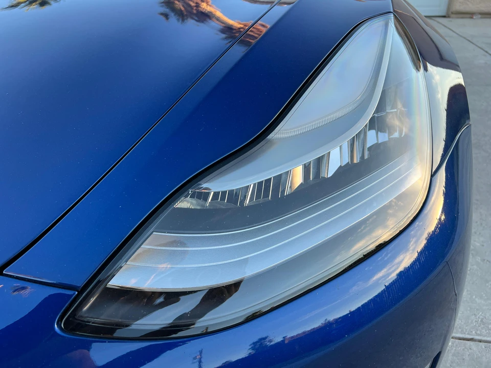 2019 Tesla Model 3 Performance - Image 12 of 31