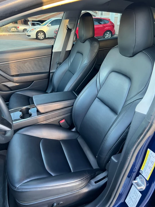 2019 Tesla Model 3 Performance - Image 30 of 31