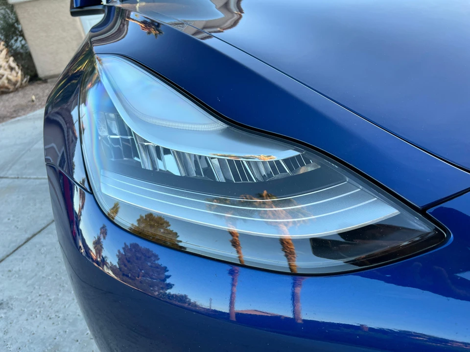 2019 Tesla Model 3 Performance - Image 10 of 31