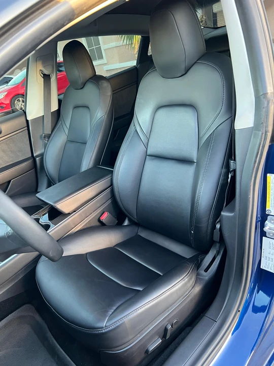 2019 Tesla Model 3 Performance - Image 29 of 31