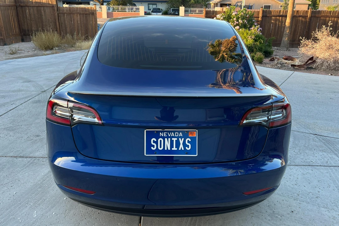 2019 Tesla Model 3 Performance - Image 5 of 31