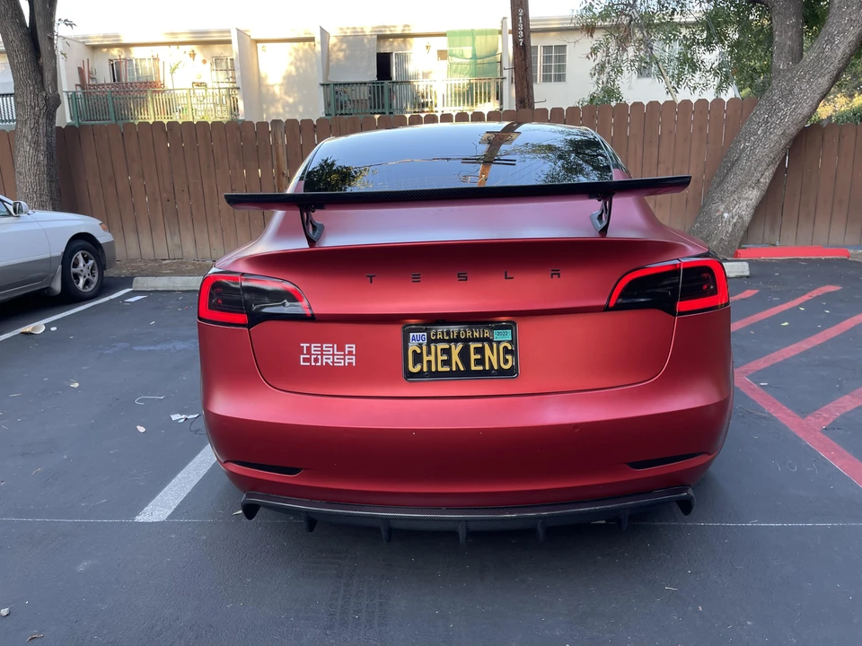 2019 Tesla Model 3 Performance - Image 14 of 21