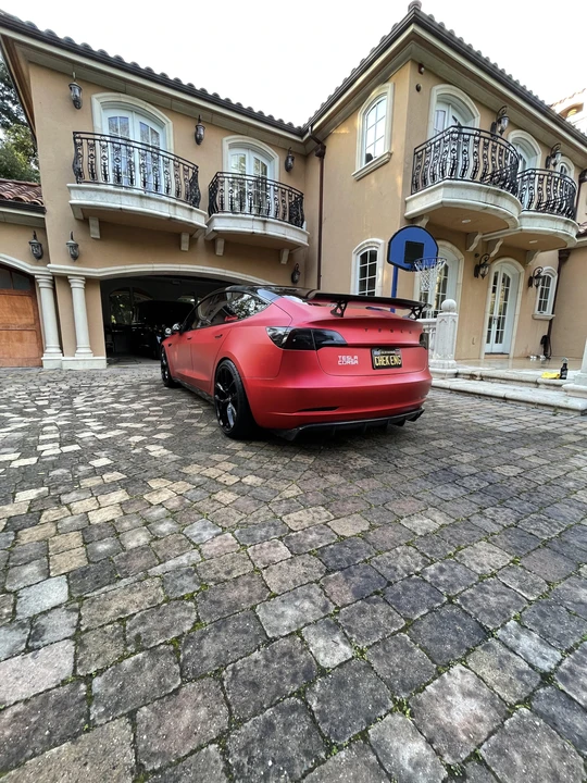 2019 Tesla Model 3 Performance - Image 11 of 21