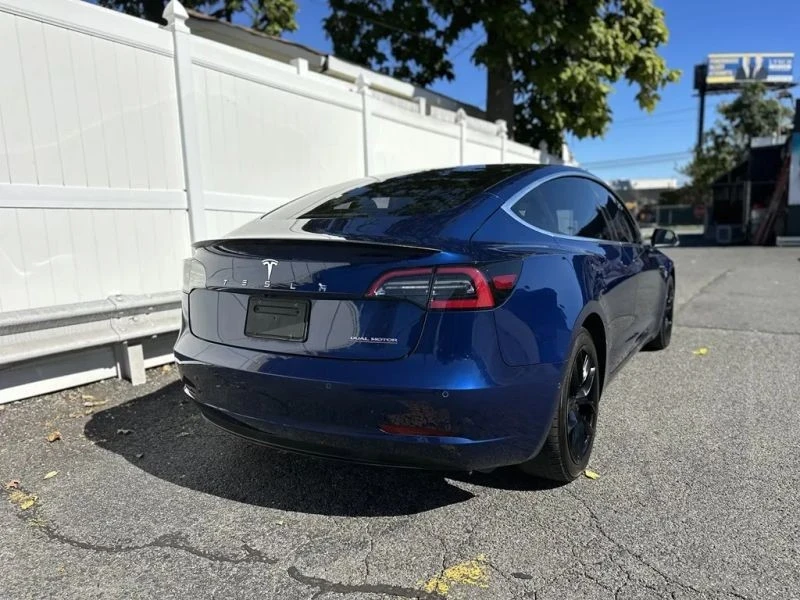2019 Tesla Model 3 Performance - Image 7 of 12