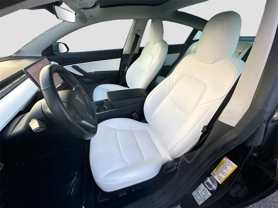 2019 Tesla Model 3 Performance - Image 20 of 21