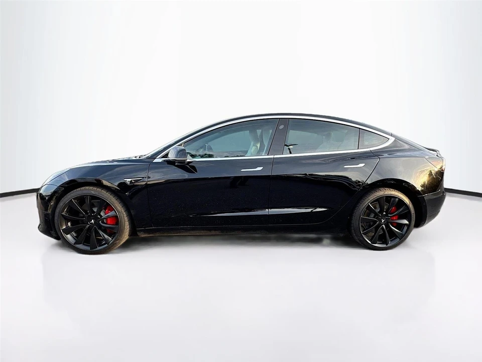 2019 Tesla Model 3 Performance - Image 3 of 14