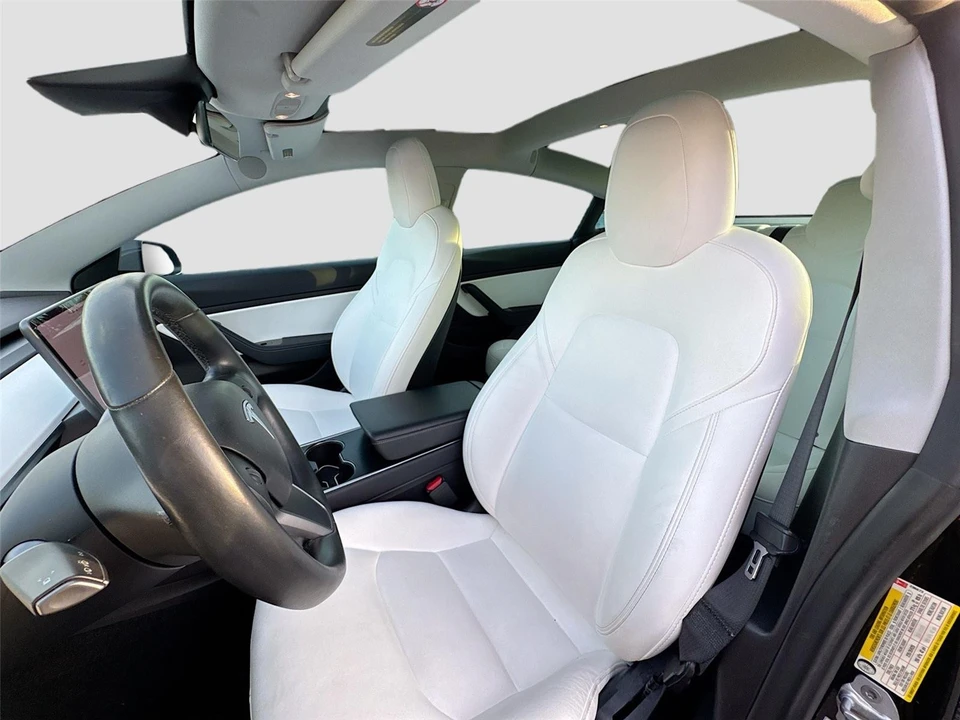 2019 Tesla Model 3 Performance - Image 6 of 14