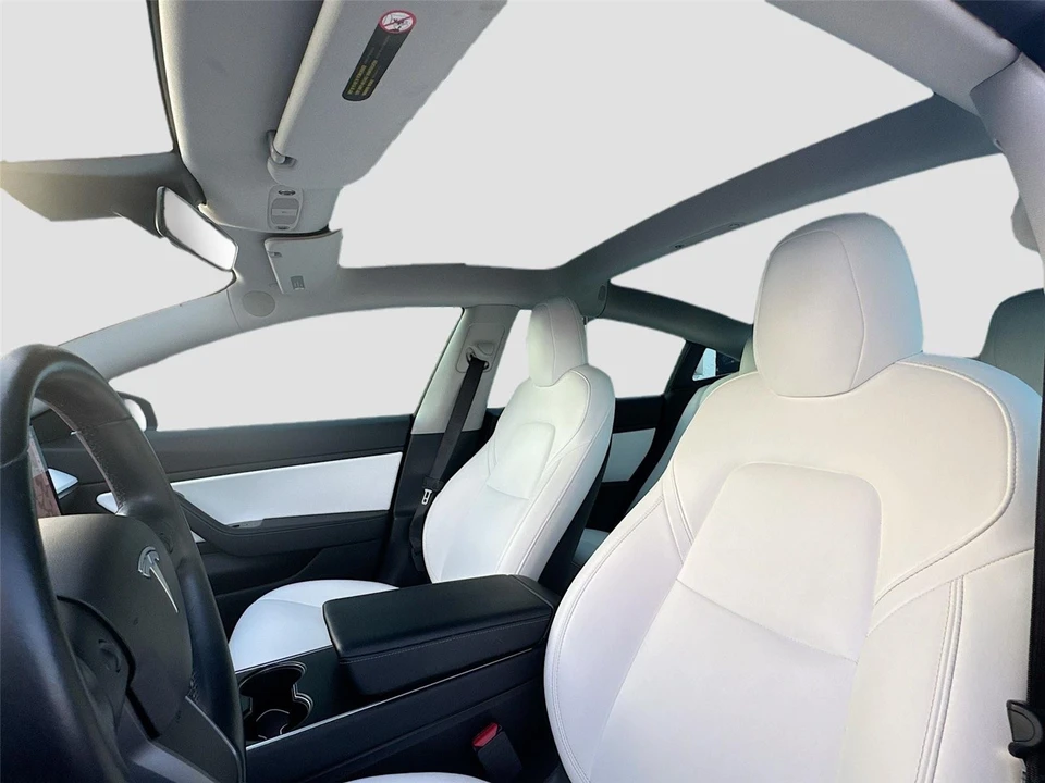 2019 Tesla Model 3 Performance - Image 21 of 21