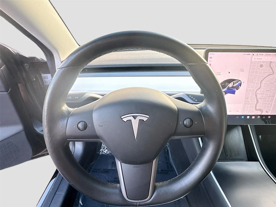 2019 Tesla Model 3 Performance - Image 11 of 21
