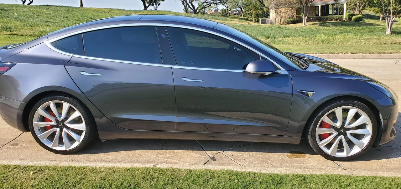 2019 Tesla Model 3 Performance - Image 31 of 31