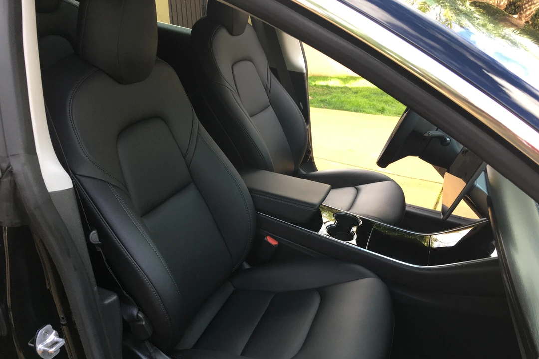 2019 Tesla Model 3 Performance - Image 21 of 31