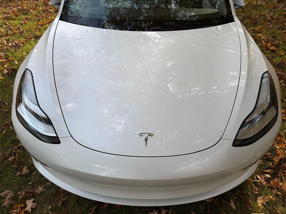 2019 Tesla Model 3 Performance - Image 26 of 31