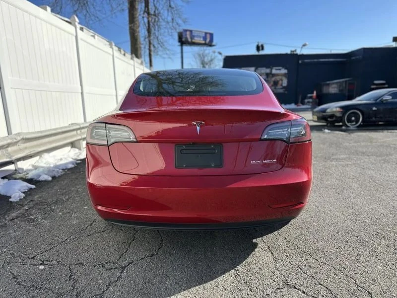 2019 Tesla Model 3 Performance - Image 6 of 12