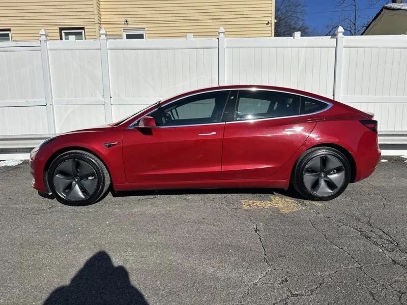 2019 Tesla Model 3 Performance - Image 4 of 12