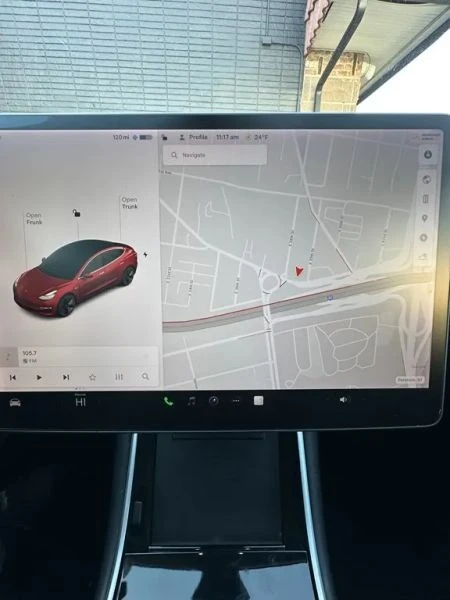 2019 Tesla Model 3 Performance - Image 12 of 12