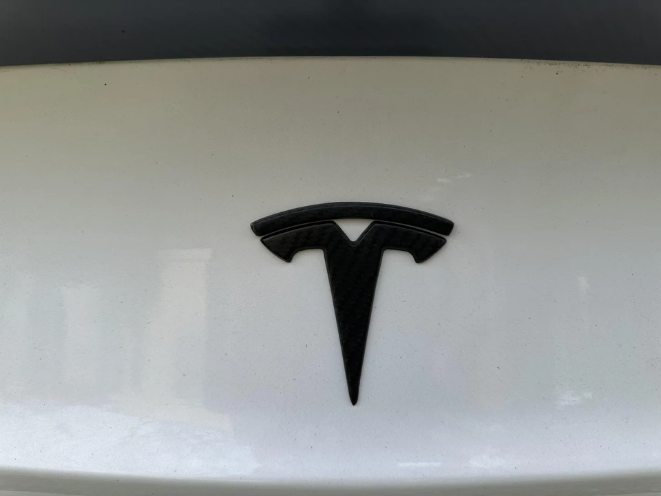 2019 Tesla Model 3 Performance - Image 17 of 31