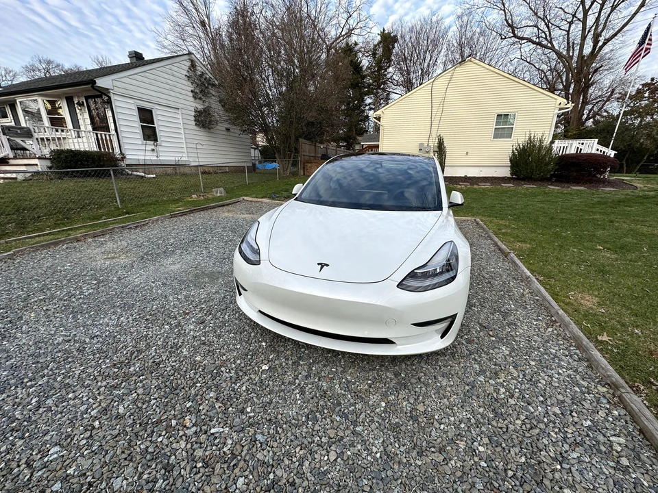 2019 Tesla Model 3 Performance - Image 7 of 31