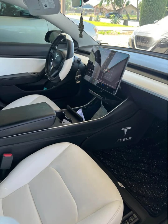 2019 Tesla Model 3 Performance - Image 6 of 6