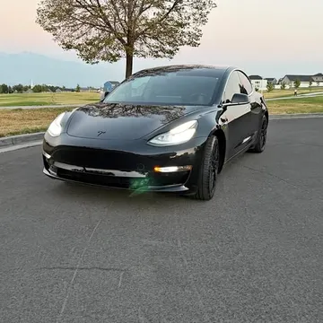 2019 Tesla Model 3 Performance