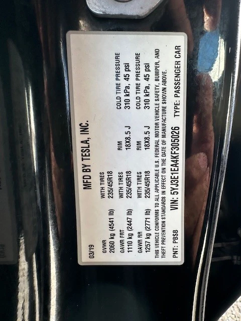 2019 Tesla Model 3 Performance - Image 16 of 16