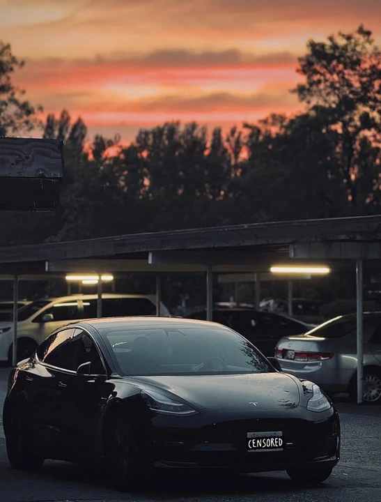 2019 Tesla Model 3 - Image 2 of 3