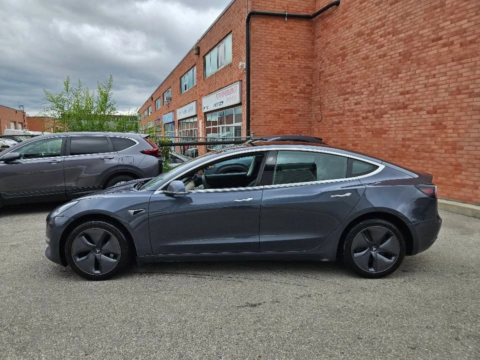 2019 Tesla Model 3 - Image 2 of 15