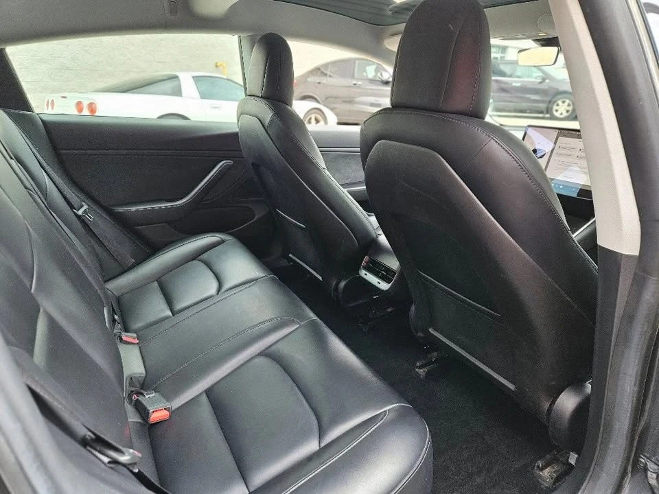 2019 Tesla Model 3 - Image 10 of 15