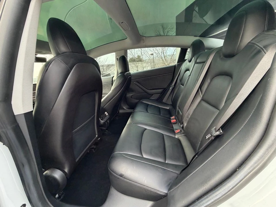 2019 Tesla Model 3 - Image 8 of 16
