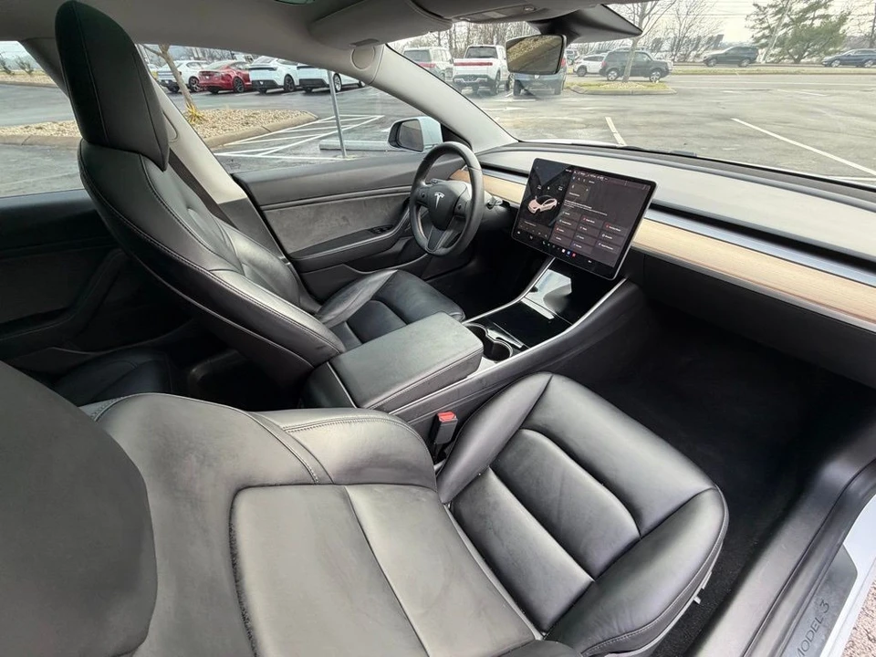 2019 Tesla Model 3 - Image 12 of 16